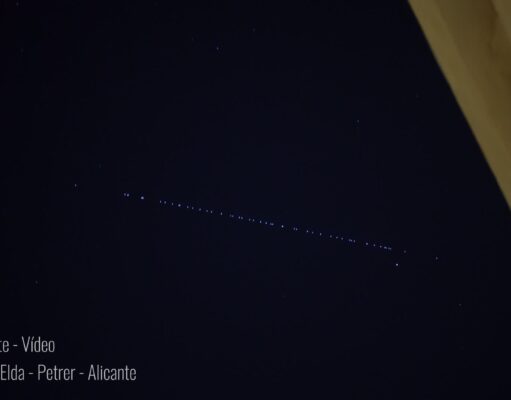 Volvieron a pasar por encima de nuestras cabezas los satélites Starlink de Elon Musk Satélites Starlink - 2023 @juanjustamante - Foto
