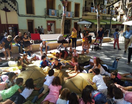 Petrer incrementa la partida de subvenciones a las asociaciones de vecinos para actividades en las fiestas patronales de Octubre