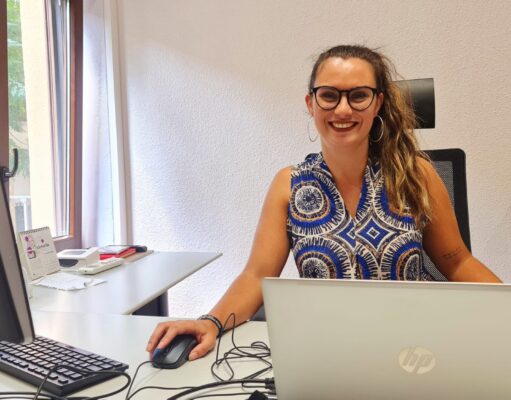 El curso escolar 2023-24 arranca en Elda con más de 9.800 alumnas y alumnos matriculados en los centros educativos de la ciudad María Gisbert