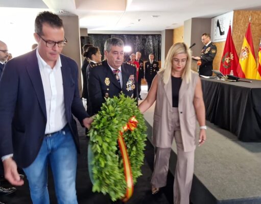 La Policía Nacional celebra el Día de los Santos Ángeles Custodios con la entrega de condecoraciones a varios agentes