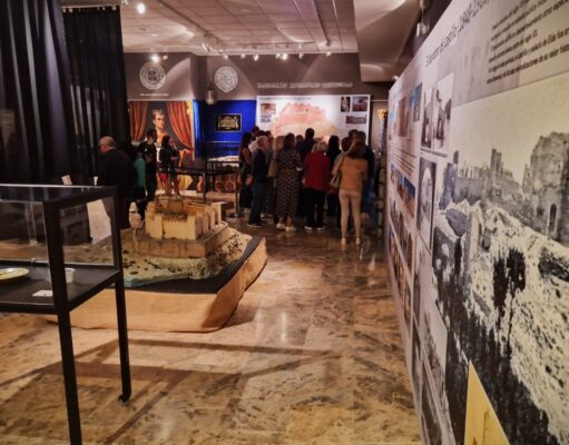 El Ayuntamiento de Elda abre el plazo de inscripción para visitar la exposición sobre el Castillo en el Museo Arqueológico Municipal