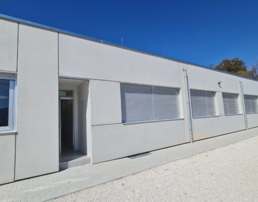 Los trabajos en el IES Monastil incluidos en el Plan Edificant concluyen con la construcción de un nuevo pabellón con siete aulas con capacidad para 250 alumnos y alumnas
