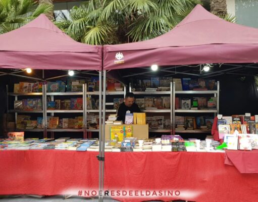 La Plaza Sagasta de Elda acoge una nueva edición de la Feria del Libro Antiguo y de Ocasión