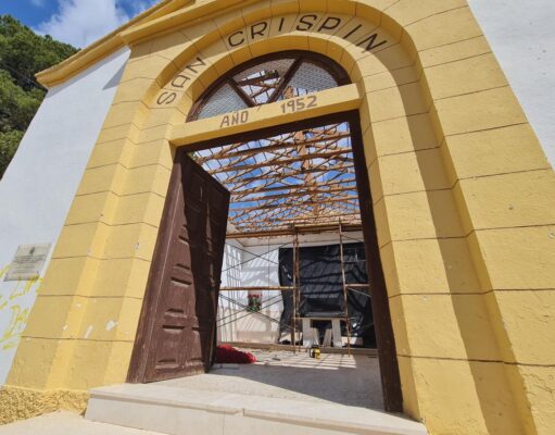 Se inician las obras de remodelación de la ermita de San Crispín de Elda con el objetivo de impermeabilizar la cubierta La ermita de San Crispín de Elda