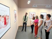 AcMAVI inaugura una exposición fotográfica con las imágenes de su calendario solidario 2024