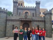 La Concejalía de Comercio y Mercados y AEDE entregan los premios del II Concurso de Escaparates ‘Moros y Cristianos de Elda’