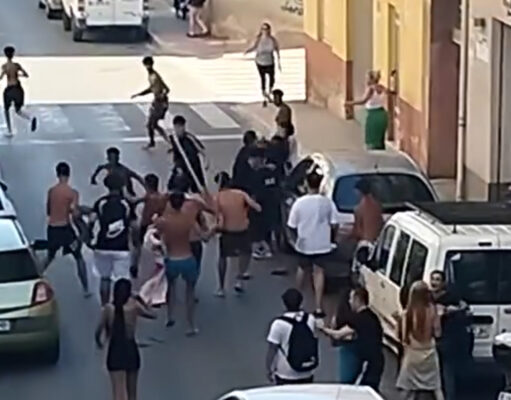 Identificados por la Policía Local de Petrer los cuatro menores que supuestamente provocaron la pelea callejera de ayer Pelea callejera en Petrer 25-06-2024