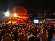 Más de 4.000 personas se dieron cita el pasado sábado en la Plaza Castelar, durante el momento de máxima afluencia de público al Emdiv Festival 2024