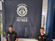 Agentes de la Policía Nacional y de la Policía Local de  Petrer detienen a un hombre por agredir a su pareja quebrantando una orden de alejamiento