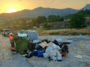 La Policía Local de Elda identifica al responsable de un vertido ilegal de escombros, plásticos y enseres en la partida de El Chorrillo Vertidos ilegales en Elda