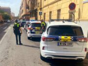 La Policía Local de Elda detiene a dos individuos que habían sustraído diez teléfonos móviles de una furgoneta estacionada en la calle Detención por la Policía Local de Elda de dos individuos que habían sustraído diez teléfonos móviles