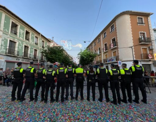 Descienden las incidencias atendidas por la Policía Local de Elda durante las fiestas de Moros y Cristianos por tercer año consecutivo