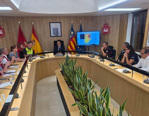Elda suspende las clases para mañana lunes ante el riesgo para la movilidad del alumnado y profesorado de los centros educativos al decretarse el nivel naranja por fuertes lluvias