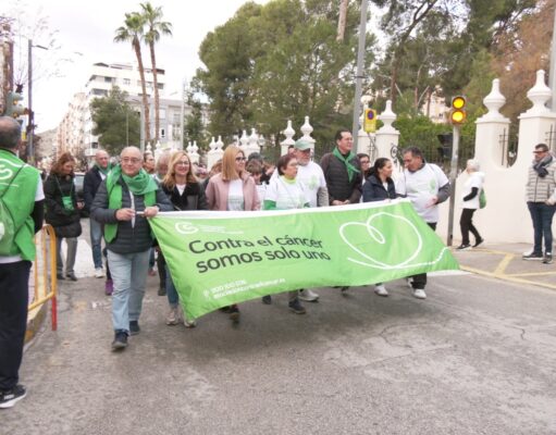 Más de 1.400 personas se sumaron a la Marcha Solidaria contra el Cáncer de Elda–Petrer Más de 1.400 personas se sumaron a la Marcha Solidaria contra el Cáncer de Elda–Petrer - Foto Tele Elda