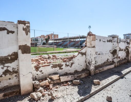 Elda renueva el muro del antiguo Pepico Amat para mejorar seguridad y estética del estadio